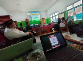 Sosialisasi Penggunaan IT Dalam Pembelajaran DARING