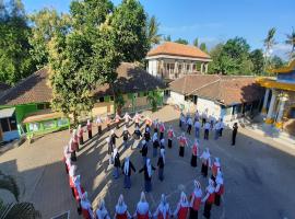 Masa Ta`aruf Siswa Madrasah (MATSAMA) MA. BUSTANUL ULUM